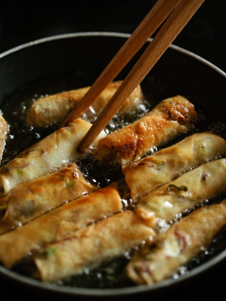 lumpia frühlingsrollen frittieren