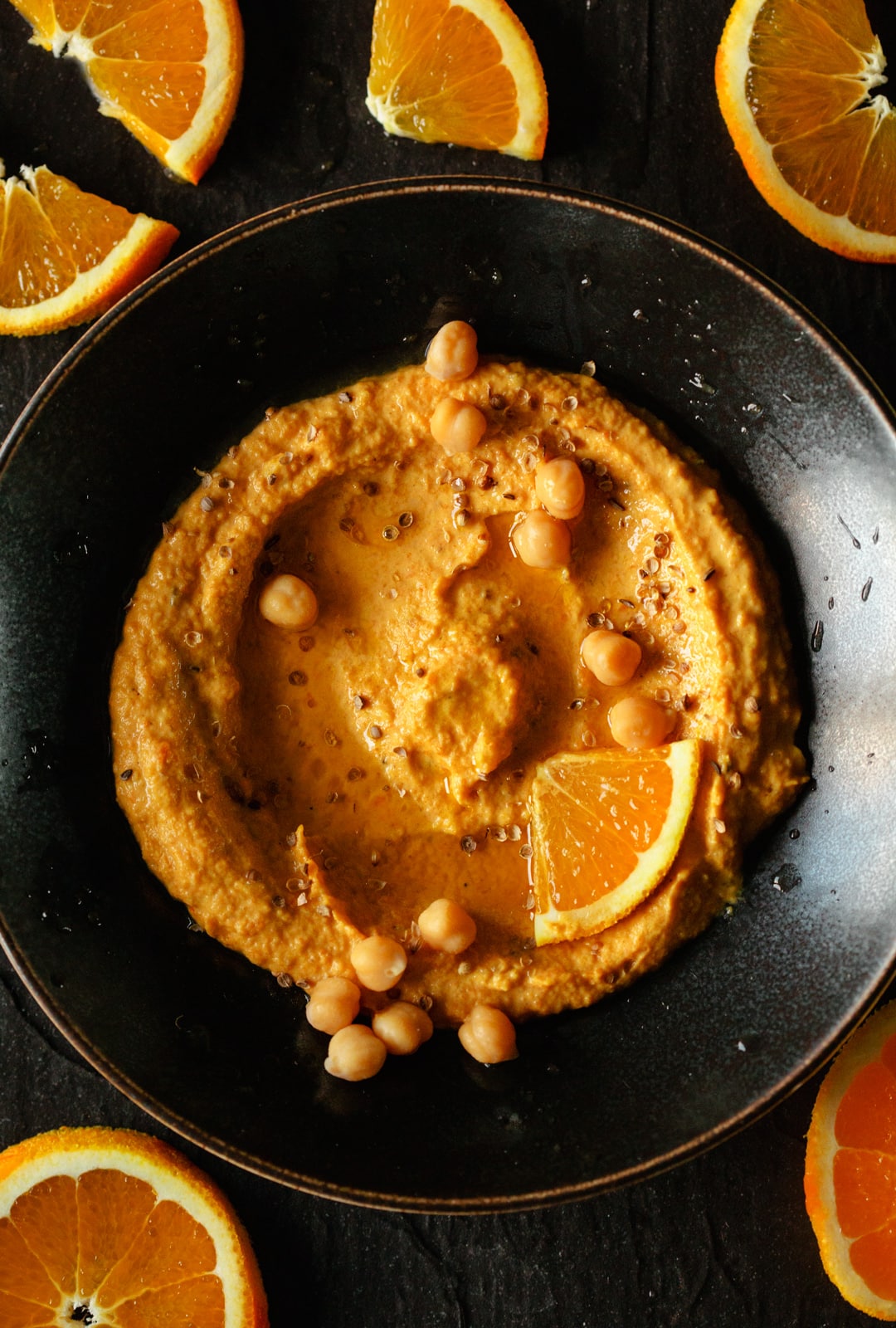 Orangen-Karotten-Hummus mit Za´atar